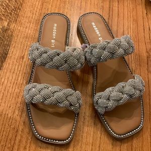 Madden girl slip on’s